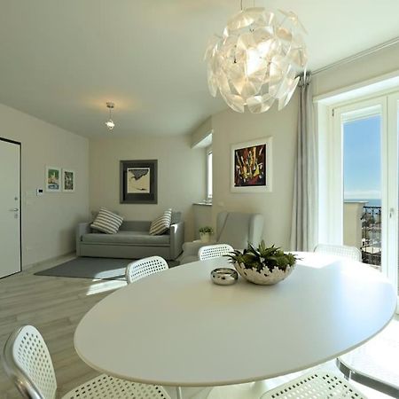 Luxury Apartament Con Garage Vista Mare Alassio Per 6 Persone المظهر الخارجي الصورة