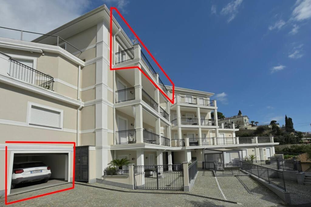 Luxury Apartament Con Garage Vista Mare Alassio Per 6 Persone المظهر الخارجي الصورة